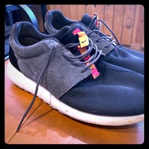 Nike roshe’s